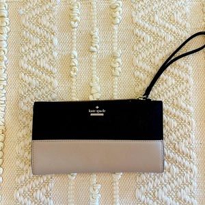 Kate Spade wallet/wristlet